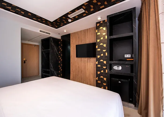 Magnifique Hotel