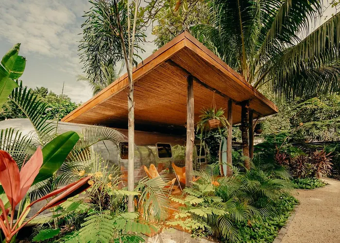 House Of Somos, Santa Teresa