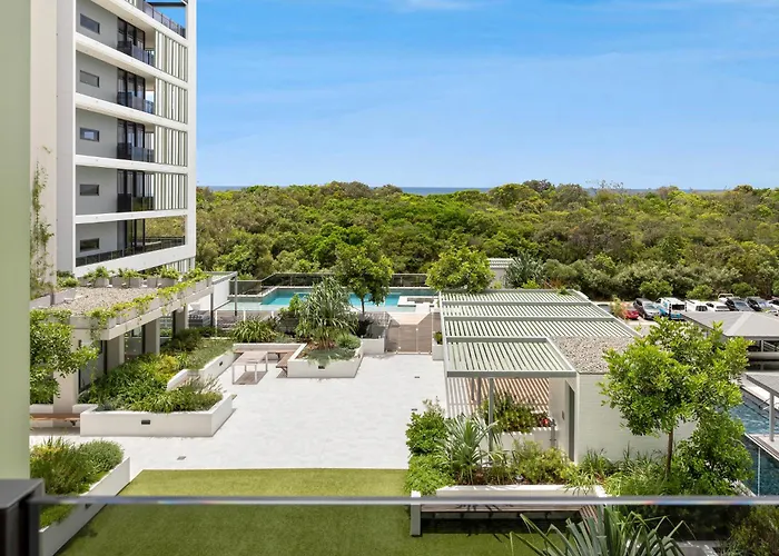 Seanna Residences Bokarina Beach