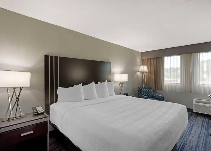 Best Western Plus Reading Inn & Suites