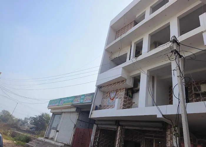 Hotel O U Inn