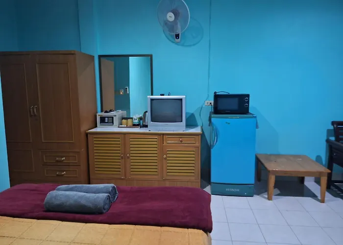 Phonsomboon Guesthouse
