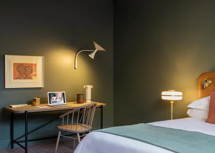 Home Suite Hotels Rosebank