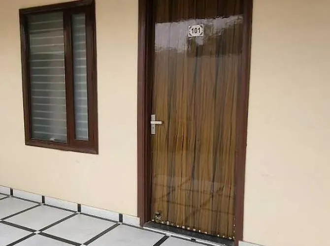 Hotel Panipat Town House