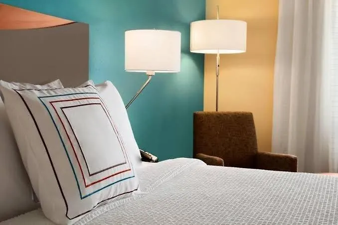 Fairfield Inn And Suites Lansing West