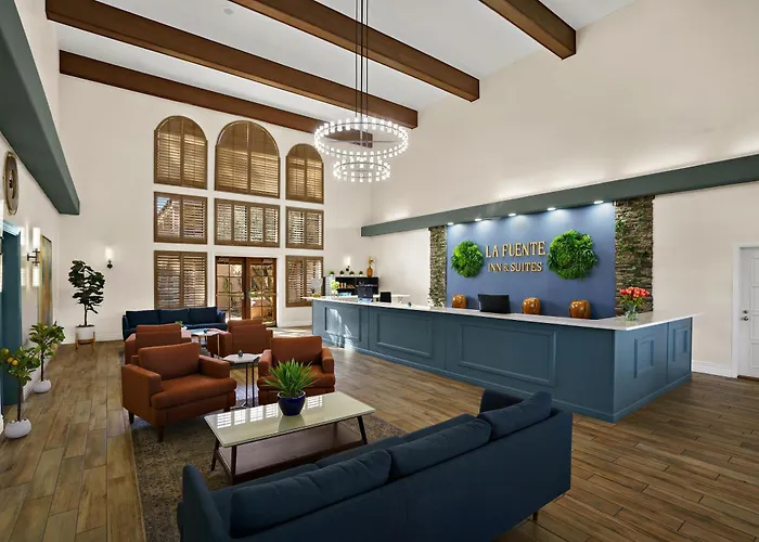 La Fuente Inn & Suites Yuma