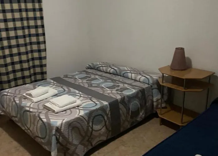 Hostal y Apartamentos la Vereda