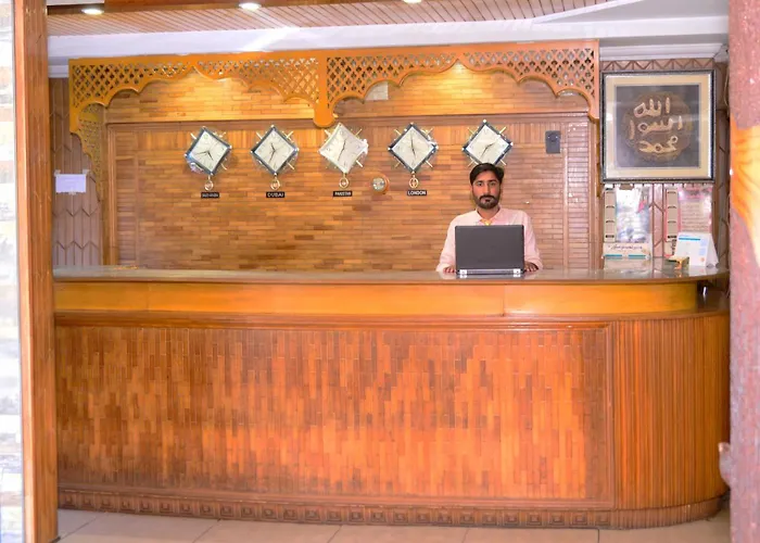 Mir Continental Hotel & Restaurant