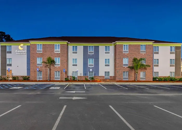 Comfort Inn & Suites Brunswick I-95