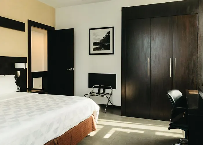 Holiday Inn Guayaquil Airport By Ihg