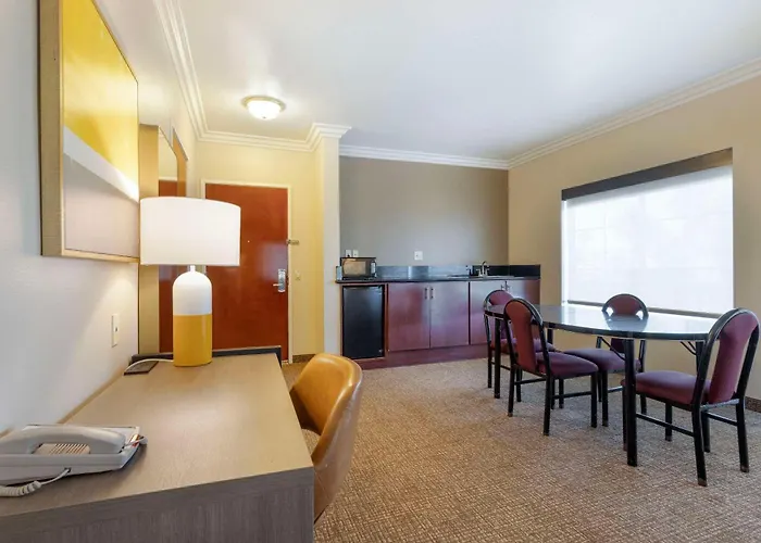 Comfort Suites Oceanside Camp Pendleton Area
