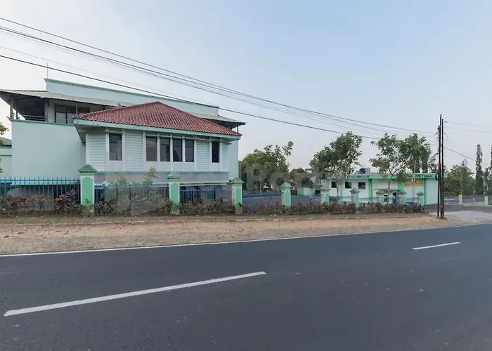 Hotel Ayong Linggarjati Kuningan Mitra Reddoorz