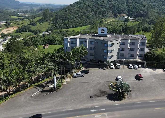 Real Nob Hotel