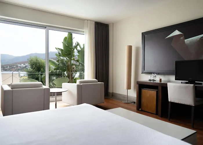 No81 Hotel