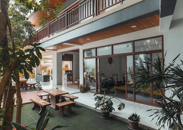 Lanta Ray Bay Hotel