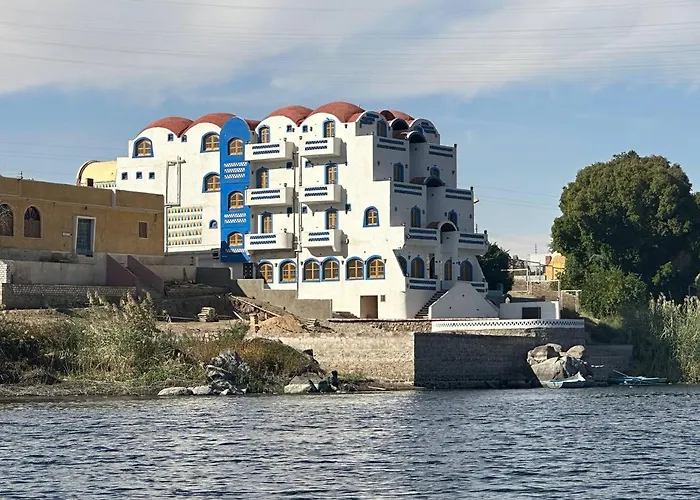 Achertod Nubian House