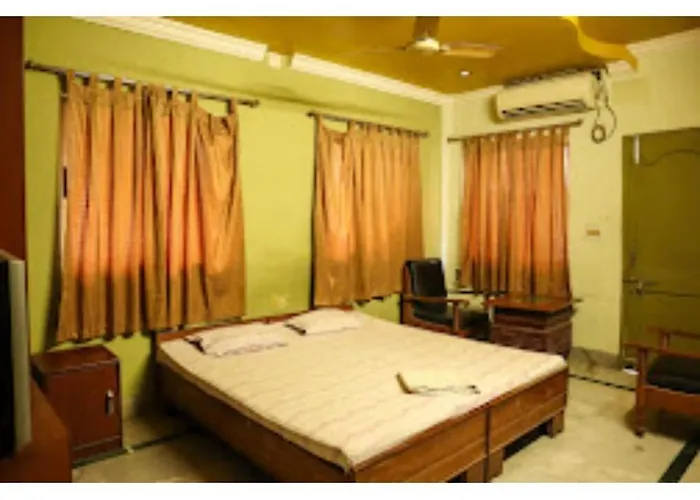 Roxy Inn,Cuttack