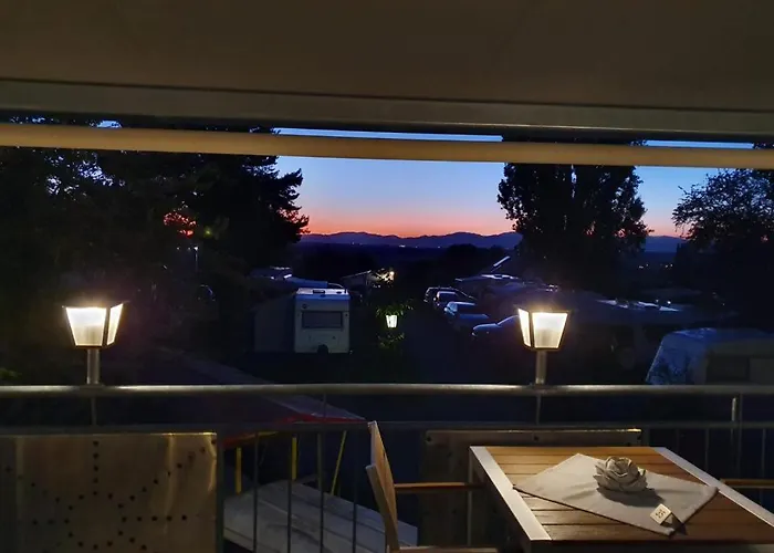 Lug Ins Land Restaurant & Ferienwohnungen