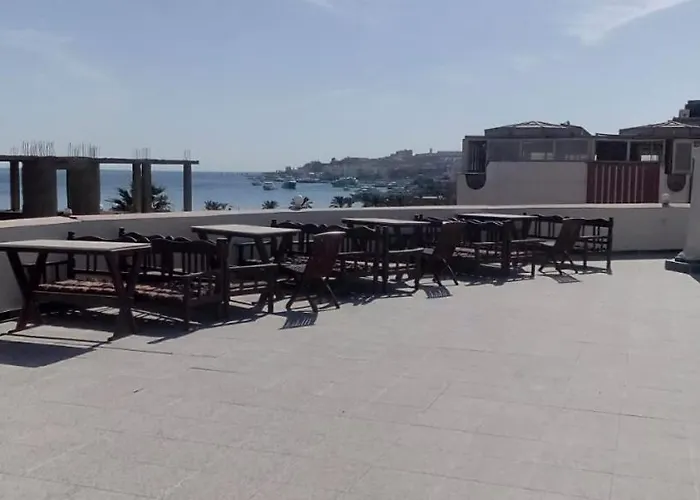 Eiffel Hotel Hurghada