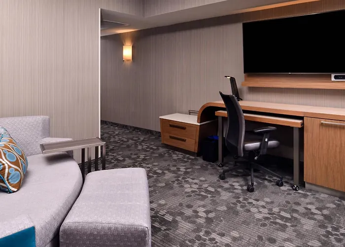 Courtyard By Marriott Edina Bloomington