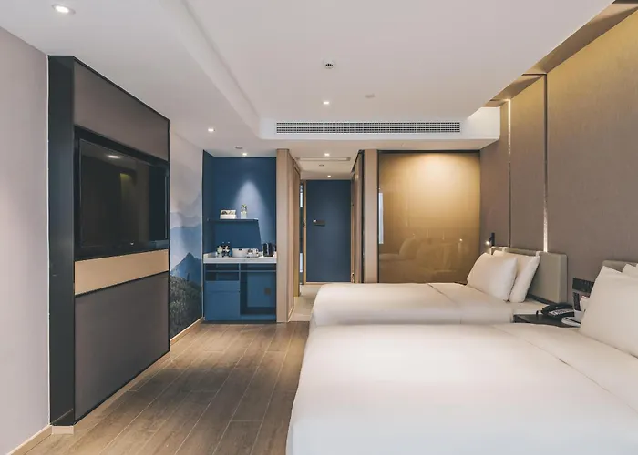 Atour Hotel Huzhou Dongwu