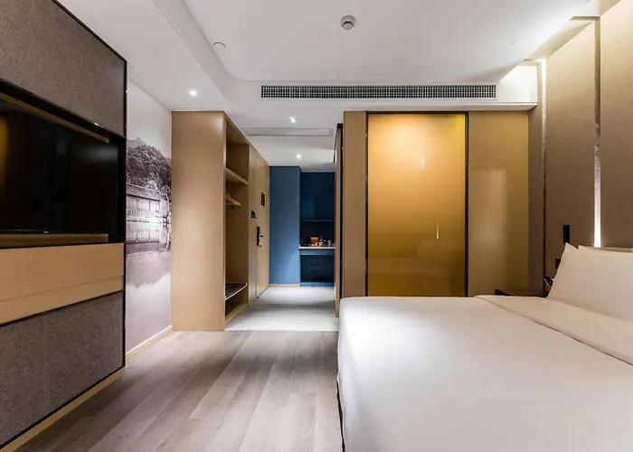 Atour Hotel Shaoxing Jinghu City Hall Basketball Theme