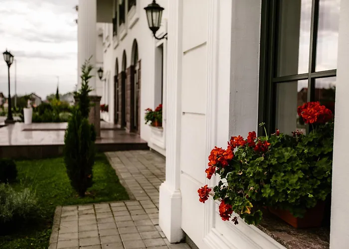 Apartments & Rooms Beli Dvor
