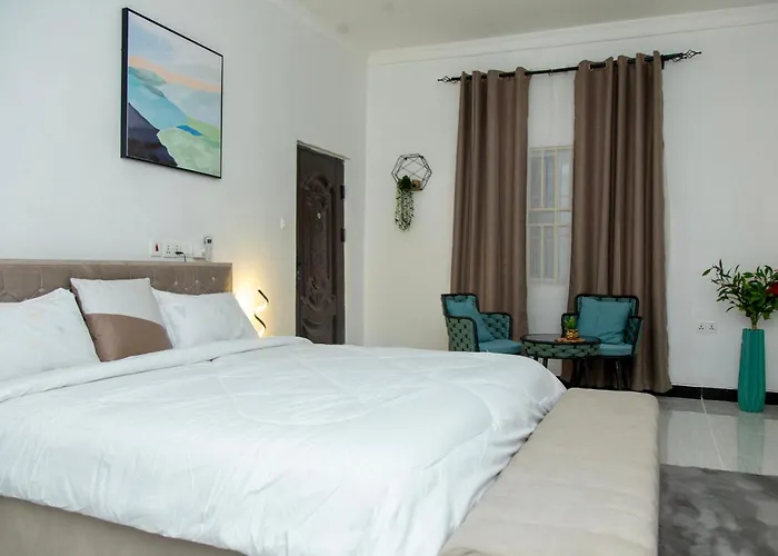 Brymac Hotel