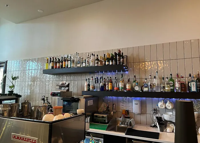 Harlow Hotel