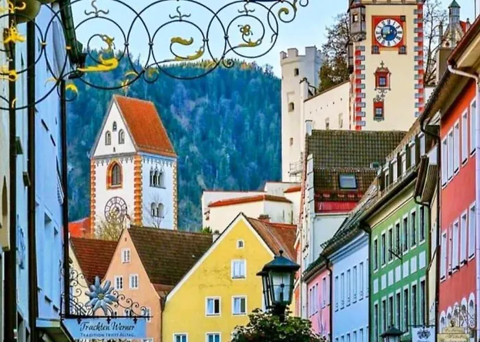 House La Neuschwanstein - Budget City Hotel