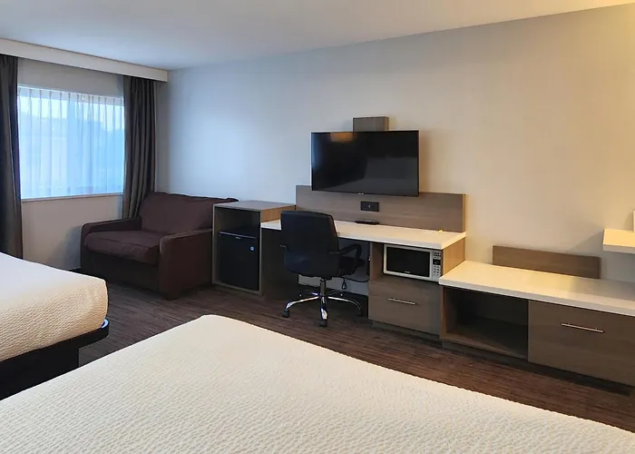 Days Inn By Wyndham Kelowna