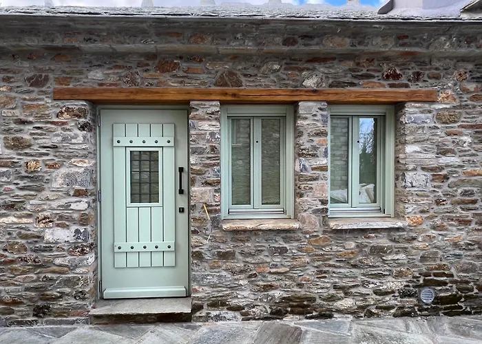 Nostos Country House