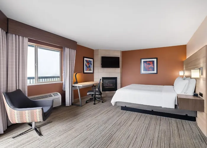 Holiday Inn Express Fort Bragg By Ihg