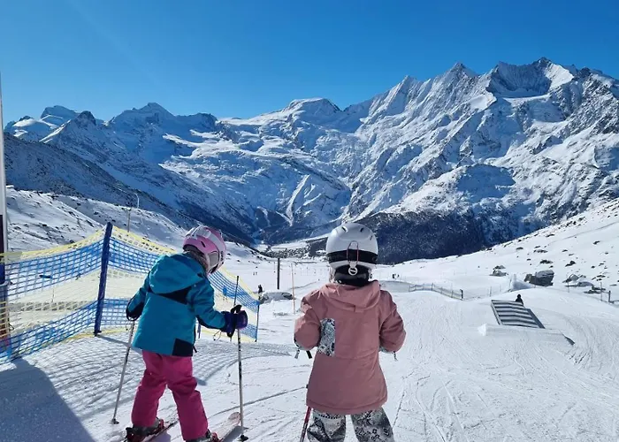 Ski-In/Ski-Out Hotel Sport