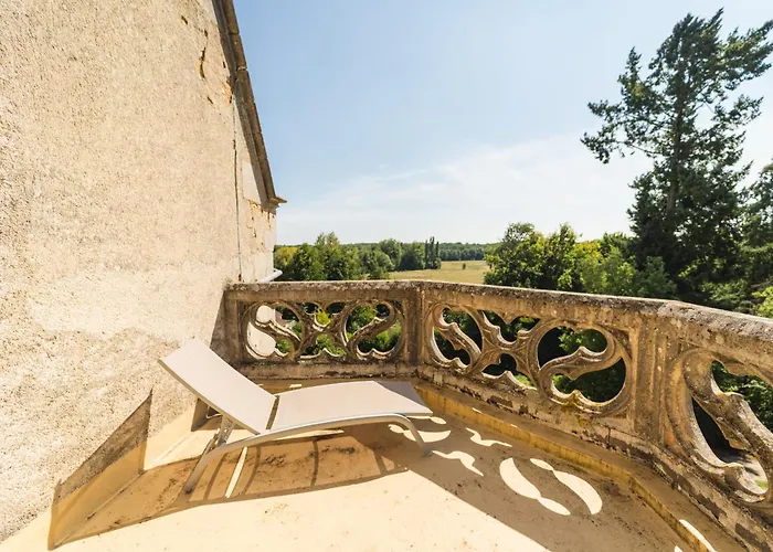 Hotel The Originals Château de Perigny