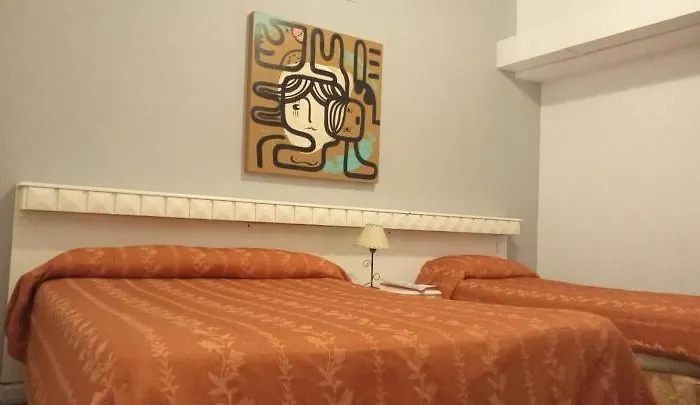 Hotel Crystal