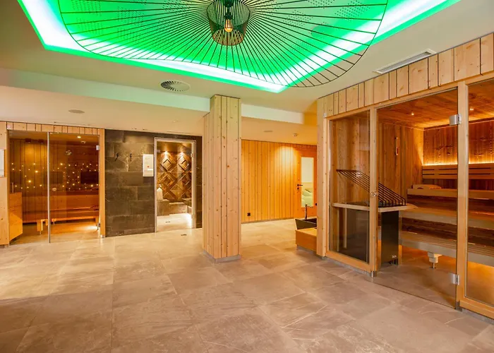 Natur- & Wanderhotel Tuxertal