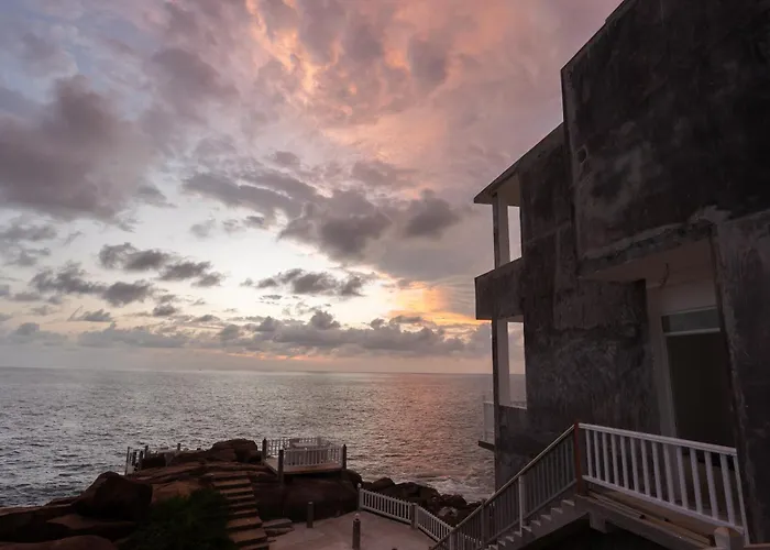 Hotel Zeilan Sunset Point