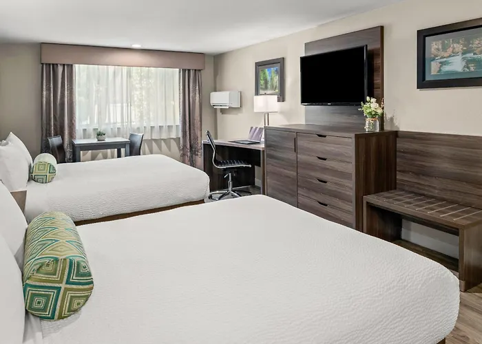 Yosemite Southgate Hotel & Suites