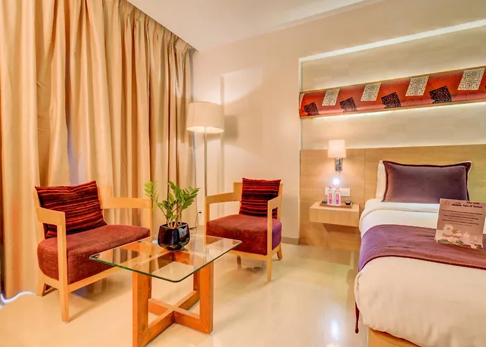 The Ssk Solitaire Hotel & Banquets