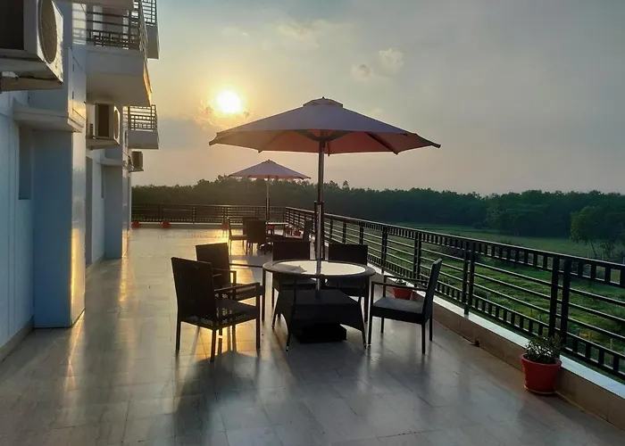 Sambhabana Hotel & Suites
