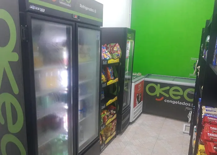 Flat com serviços na Riviera Bertioga