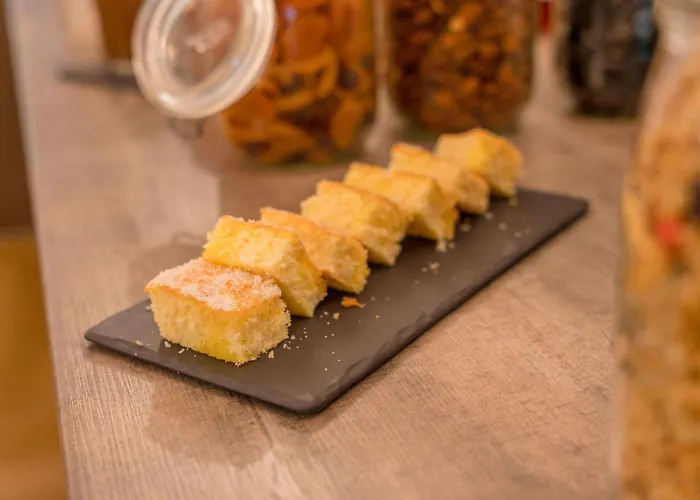 Logis Hotel Restaurant Le Pradinas