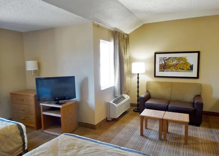 Extended Stay America Select Suites - Providence - Airport