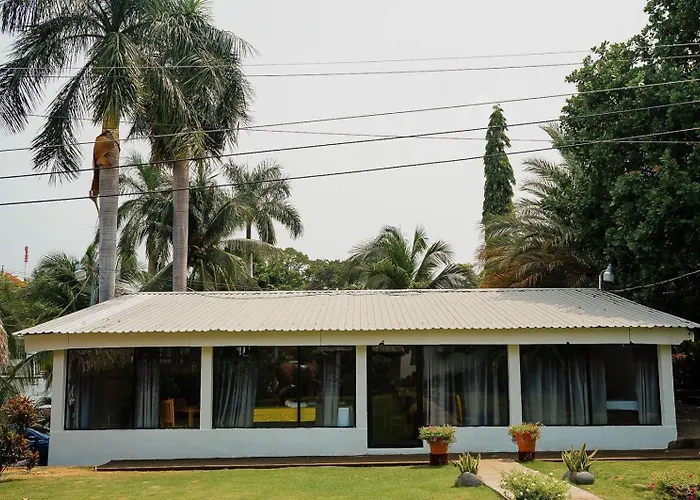 Hotel Tunco Lodge