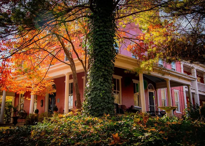 Hollinger House Bed & Breakfast Wabank