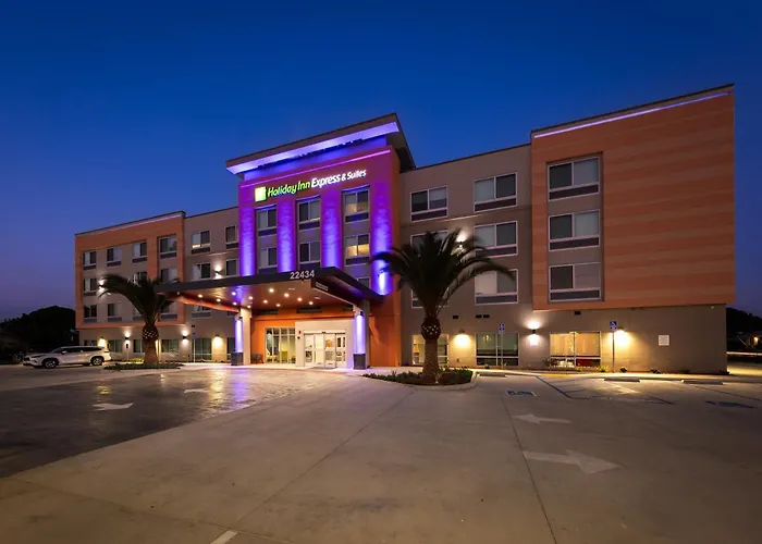 Holiday Inn Express & Suites Hawaiian Gardens By Ihg