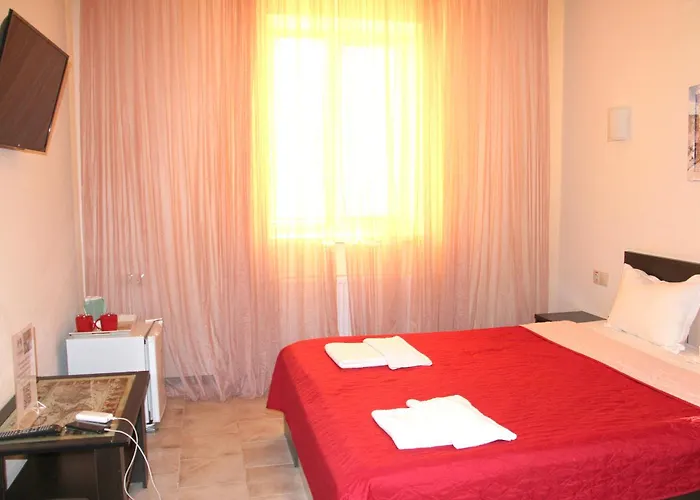 Breeze Hotel