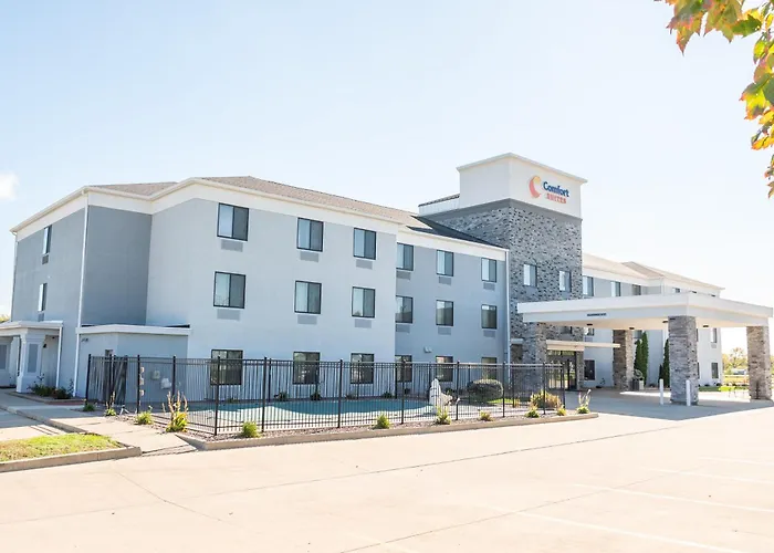 Comfort Suites Bloomington I-55 And I-74