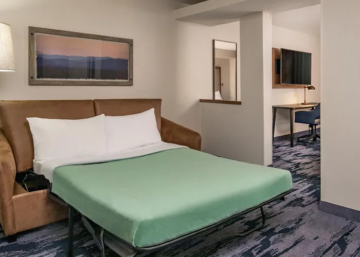 Fairfield Inn & Suites By Marriott Brunswick Freeport